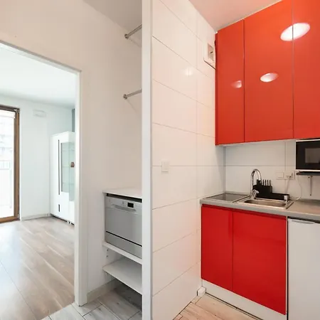 Kasprzaka Free Parking Studio *