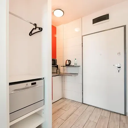 Kasprzaka Free Parking Studio Апартаменты