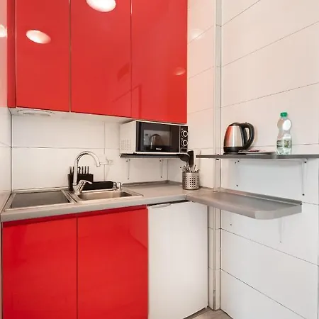 Kasprzaka Free Parking Studio * Варшава